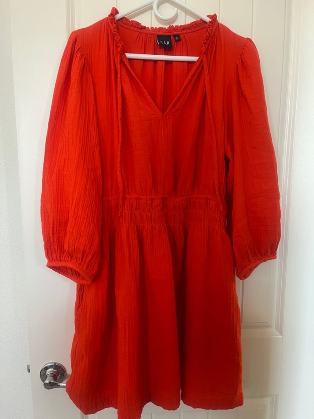 GAP womans Vibrant Orange Long-Sleeve V-Neck Dress